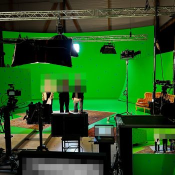 sparkstudios_vert_004